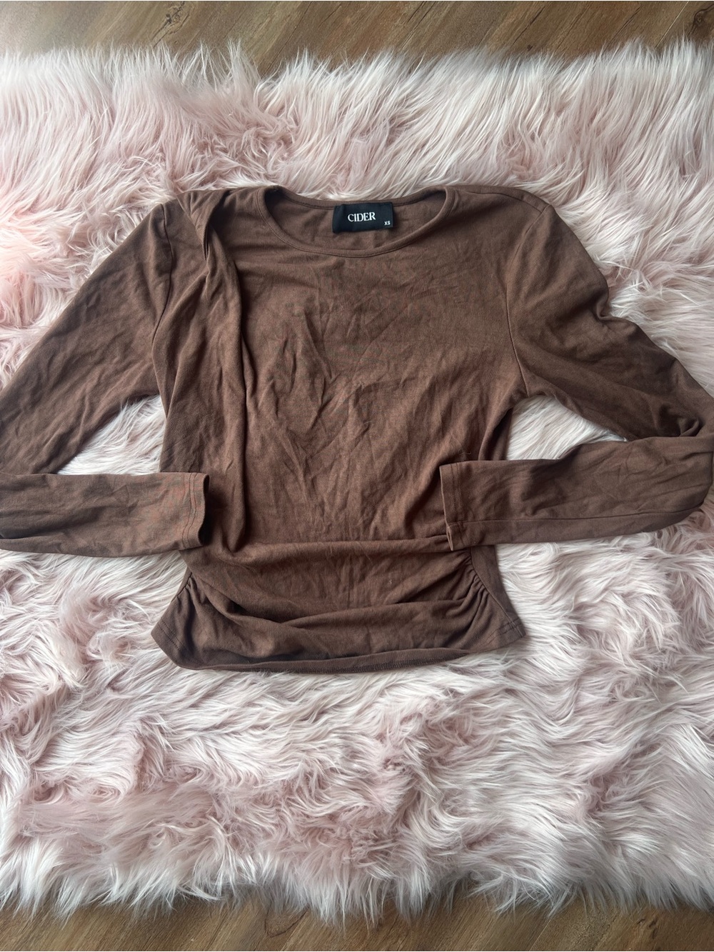 Cider Brown Long-Sleeve Scoop Neck Top XS